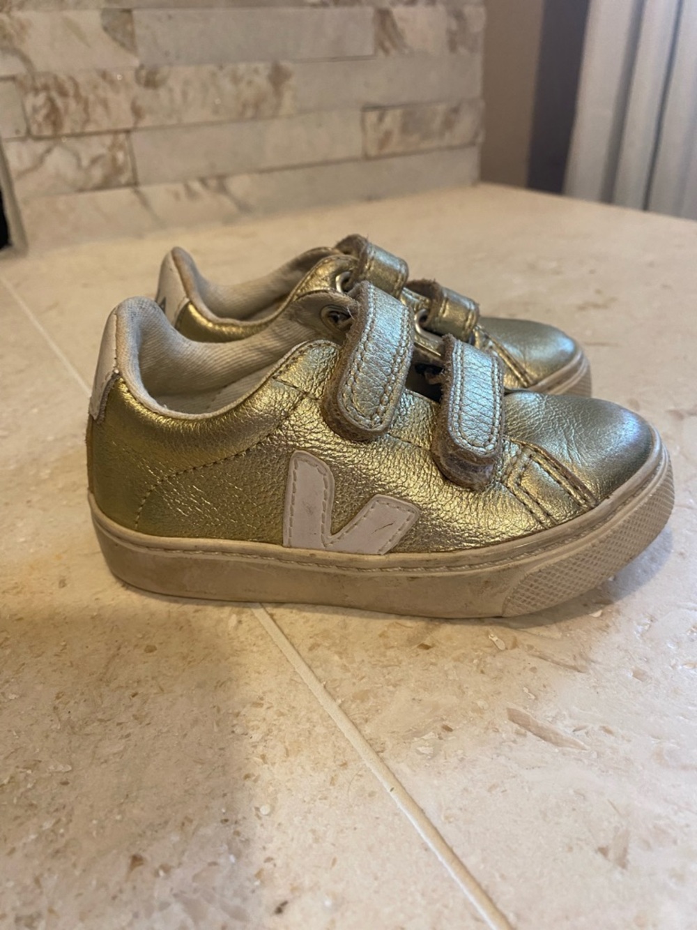 Veja Kids Metallic Gold Velcro Sneakers